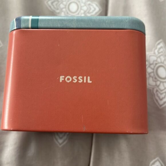 Fossil Collectible 30th Anniversary Watch Tin Box, empty - Picture 3 of 5